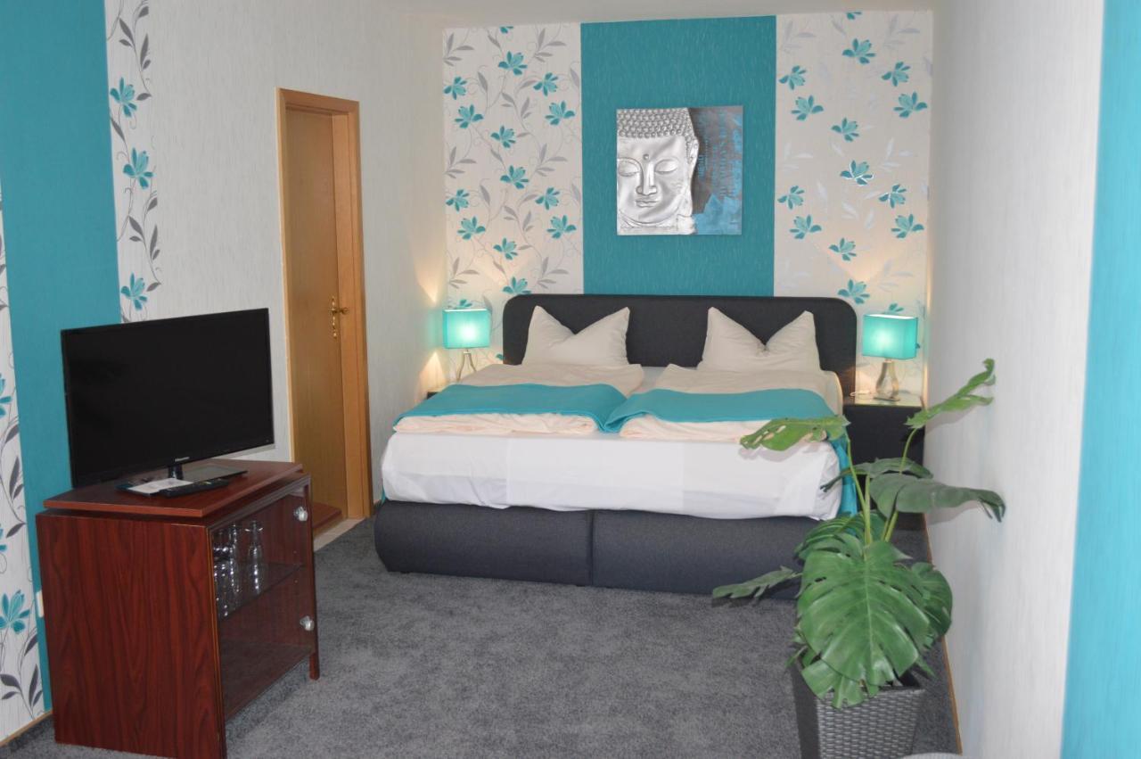 Mucha Ohg Hotel Sembziner Hof Klink Kültér fotó
