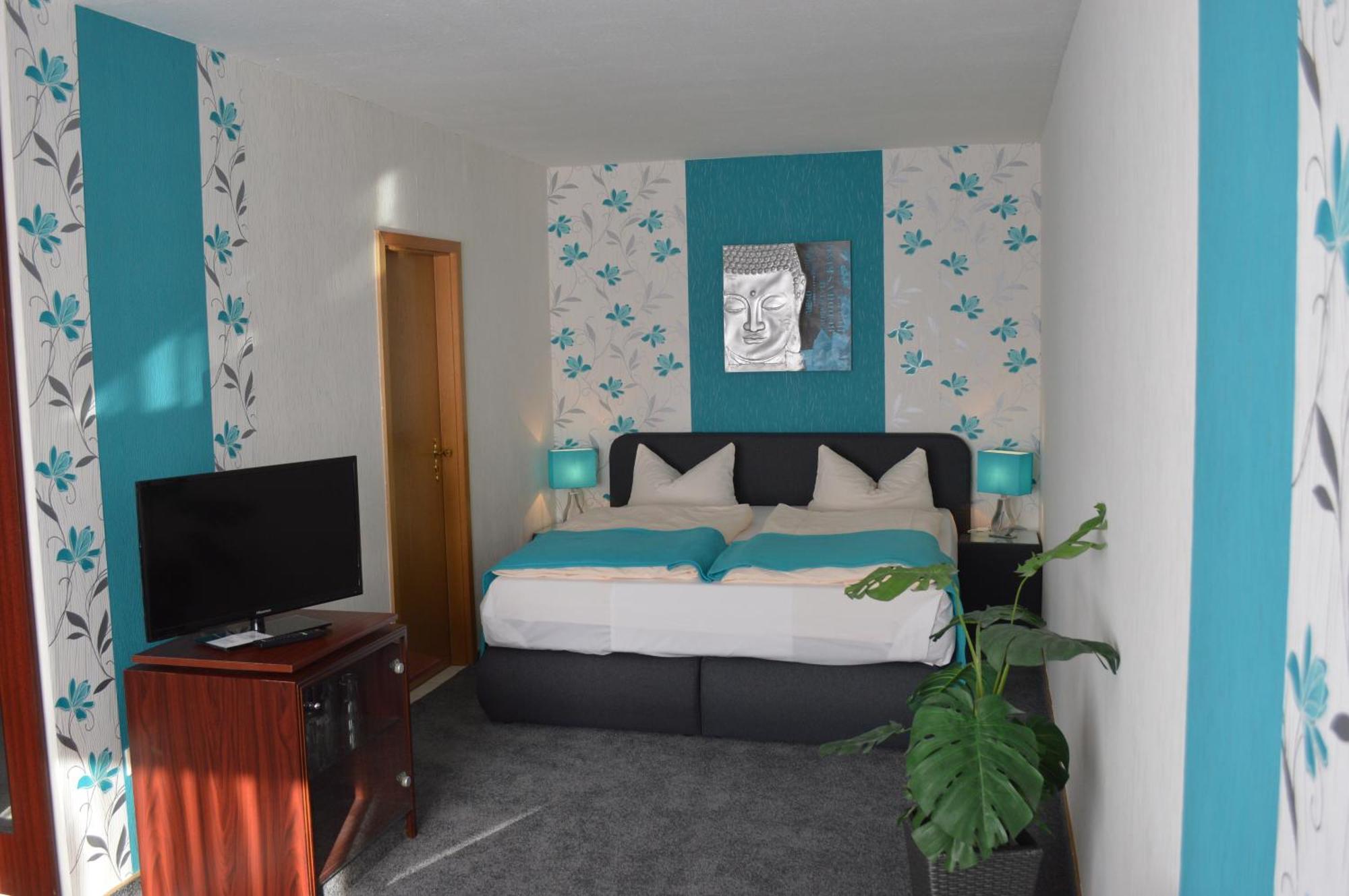 Mucha Ohg Hotel Sembziner Hof Klink Kültér fotó